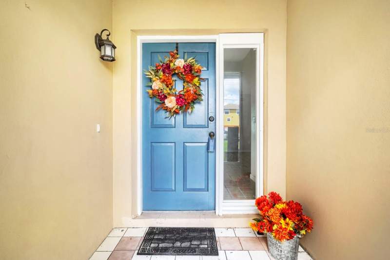 3 bedroom Single Family Residence at 208 Flamingo Dr, Apollo Beach Unit 1 Pt 2, Apollo Beach — photo 3