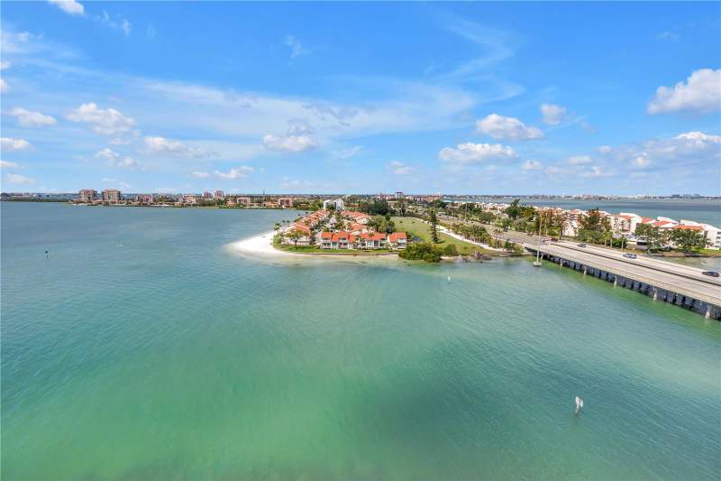 2 bedroom Condominium at 5220 Brittany Drive #1202, Bayway Isles Point Brittany Five, St Petersburg — photo 5