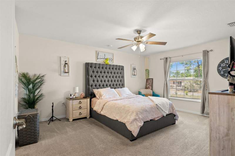 3 bedroom Single Family Residence at 11260 Libby Road, Spring Hill, Spring Hill — photo 4