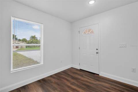 2426 6th St NE, Winter Haven FL - photo 6 of 6