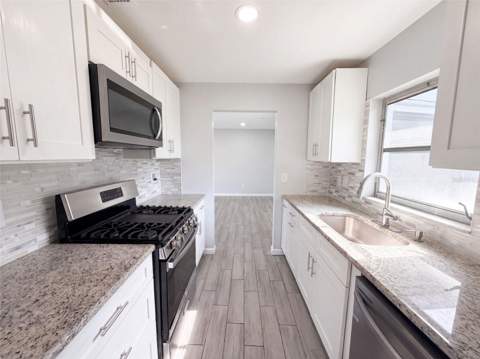 2096 W Atmore Circle, Deltona FL - photo 6 of 18