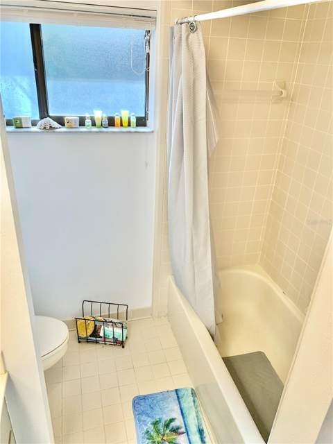 1658 NW 22nd Circle, Gainesville FL - photo 23 of 30