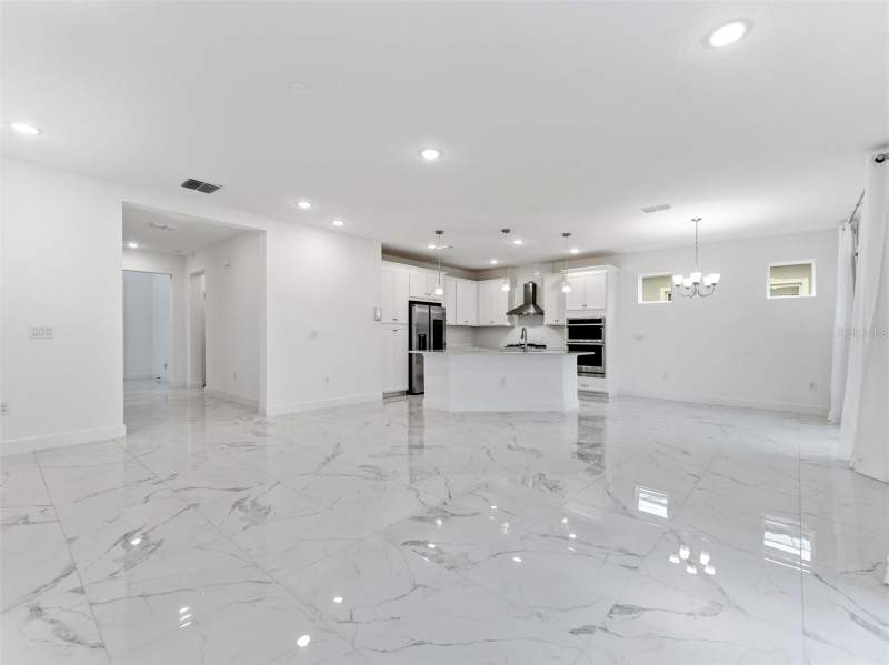4 bedroom Single Family Residence at 5232 Wishing Arch Drive, Mirabay Prcl 8, Apollo Beach — photo 3