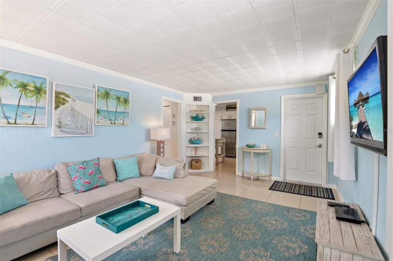 2 bedroom Condo - Hotel at 11730 Gulf Boulevard #40, Tropic Terrace Apt, St Petersburg — photo 5