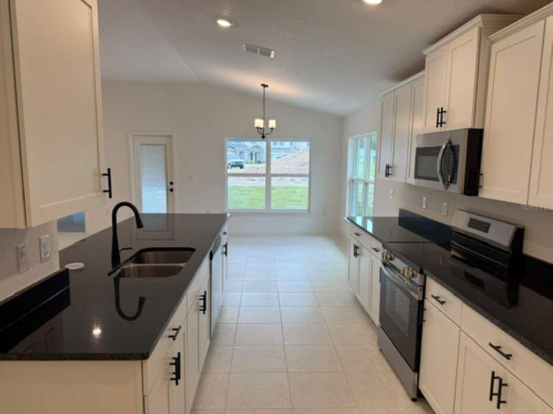 3 bedroom Single Family Residence at 2388 NW 23rd Avenue, West Oak, Ocala — photo 3