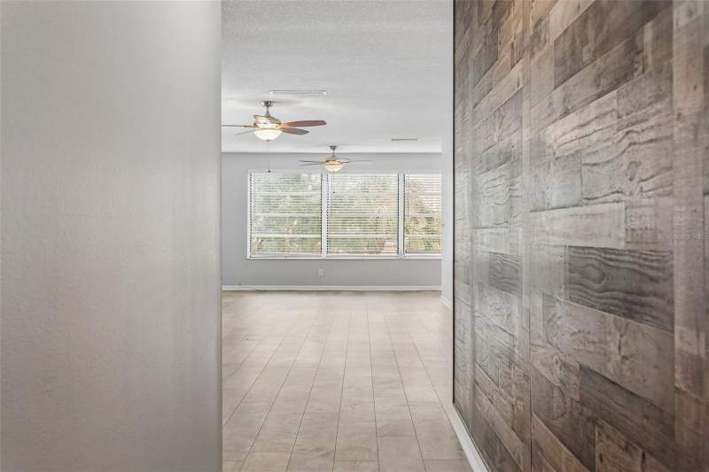 2 bedroom Condominium at 5501 80th Street #402, Five Towns Of St Pete, St Petersburg — photo 4