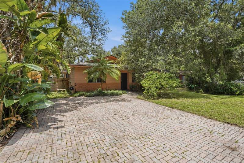 12922 N ALBANY AVENUE home for sale in Tampas North Side Country Clu