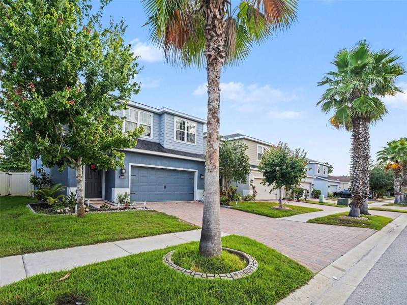 3 bedroom Single Family Residence at 11609 Fringetree Court, Lucaya Lake Club Ph 3, Riverview — photo 2