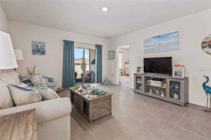 3 bedroom Single Family Residence at 17067 Oval Rum Drive, Southshore Bay, Wimauma — photo 2