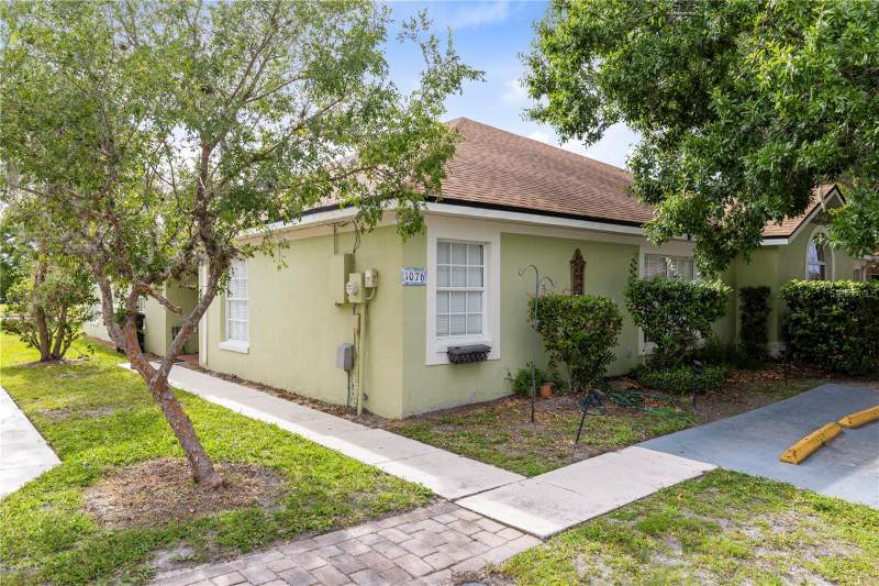 3 bedroom Townhouse at 1076 UNIVERSAL REST PLACE, ERIC ESTATES, KISSIMMEE — photo 1