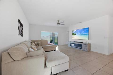 5049 Blue Hammock Court, Kissimmee FL - photo 10 of 35