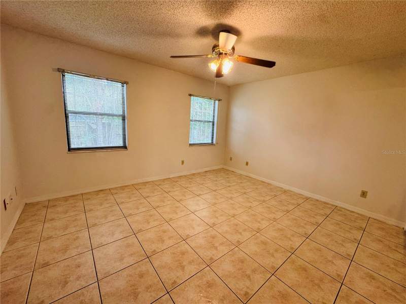 3 bedroom Single Family Residence at 819 Chamberlain Loop, Crown Pointe Ph 01, Lake Wales — photo 5