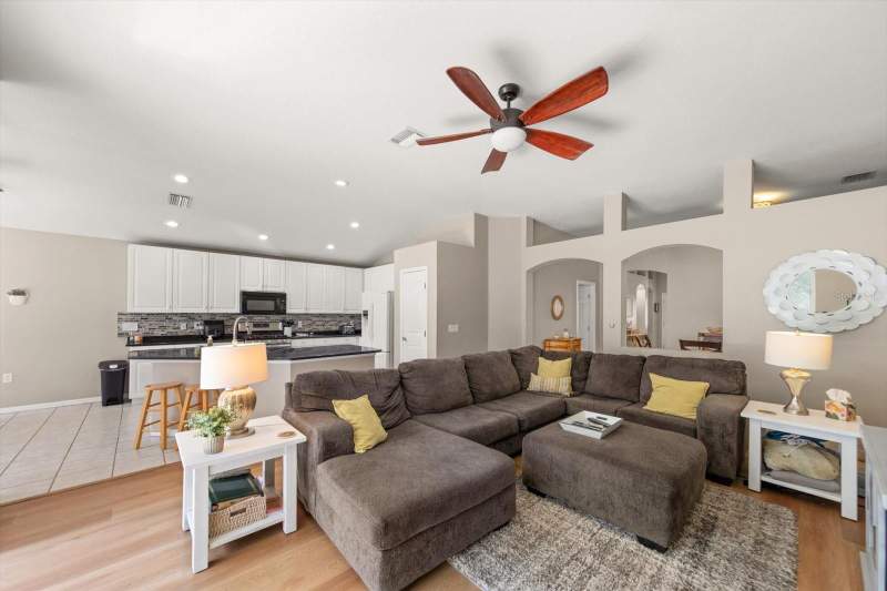 5 bedroom Single Family Residence at 4422 Havelocke Drive, Oakstead Prcl 05, Land O Lakes — photo 3