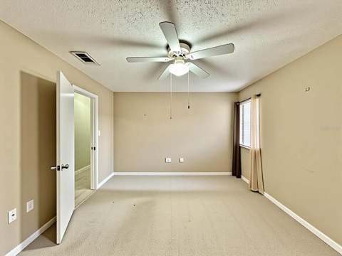 2834 SW 14th Drive #305, Gainesville FL - photo 15 of 18