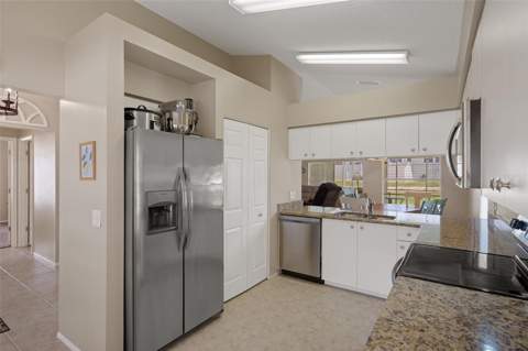 7483 Bridgewater Lane, Spring Hill FL - photo 17 of 90
