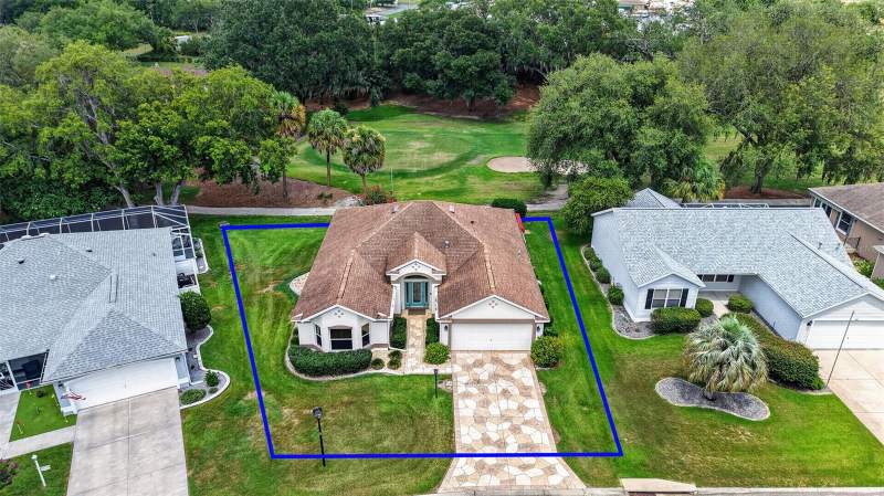 522 LOMA PASEO DRIVE home for sale in the Villages Lady