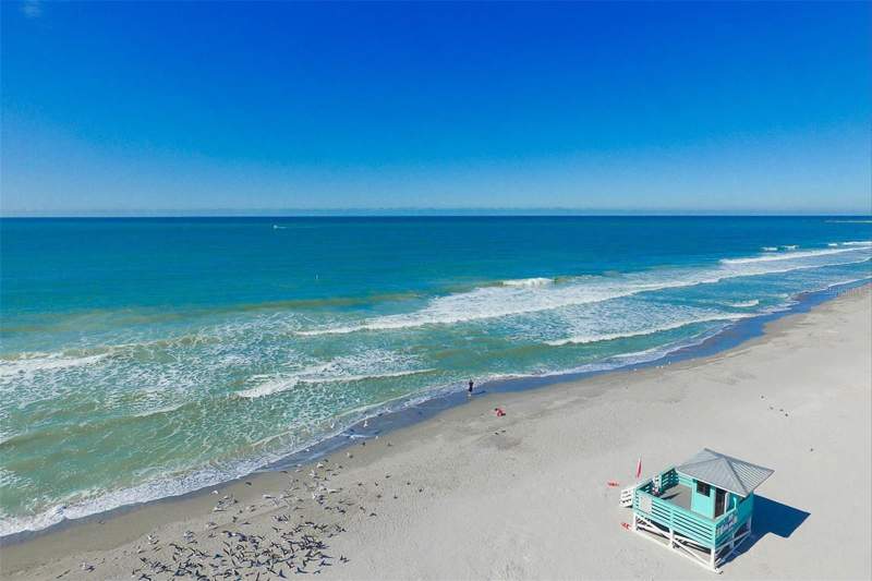 4 bedroom Townhouse at 712 Granada Avenue #2, Venetian Shores, Venice — photo 5