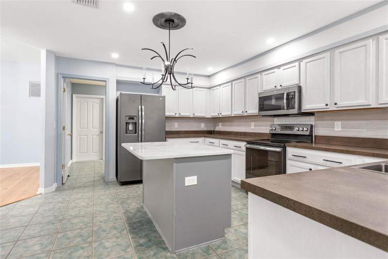 4 bedroom Single Family Residence at 27012 Sea Breeze Way, Northwood Unit 5, Wesley Chapel — photo 5