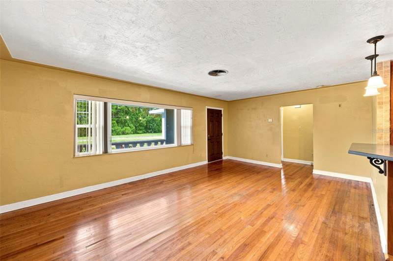 3 bedroom Single Family Residence at 4310 Dr Martin Luther King Jr Street, Lake Maggiore Park Rev, St Petersburg — photo 3