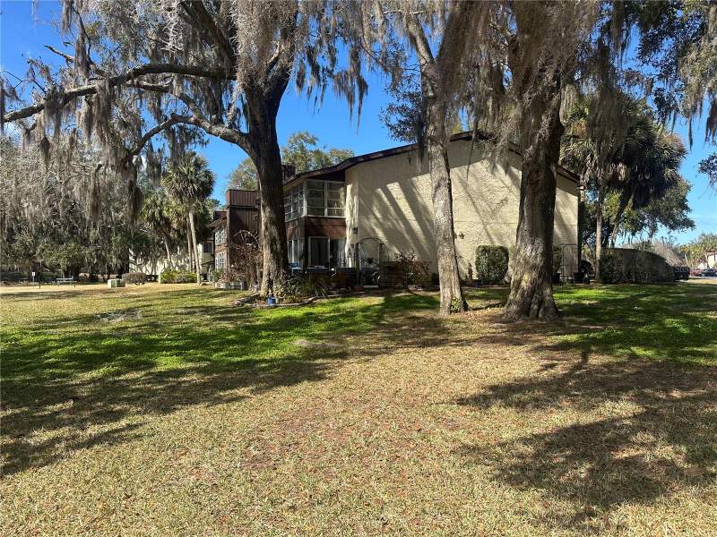 2 bedroom Condominium at 763 Midway Drive #B, Fairways/Silver Spgs Shores Co, Ocala — photo 3