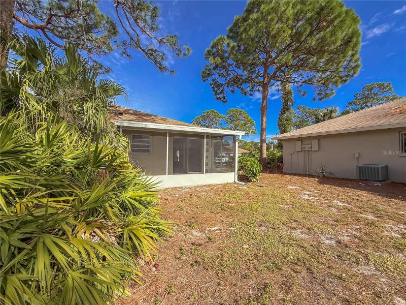 2 bedroom Villa at 727 N Jefferson Avenue #727, Jefferson Pines, Sarasota — photo 5