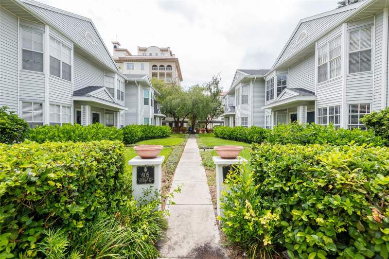 Trinity SquareCondos for Sale in Tampa, FL