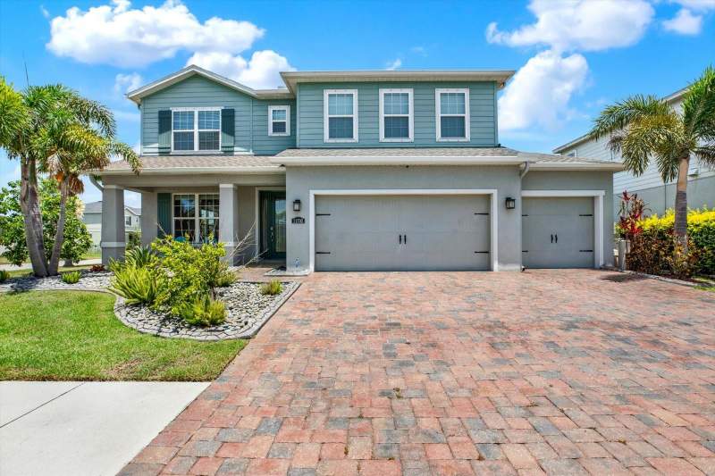 11702 LAKE LUCAYA DRIVE home for sale in Lucaya Lake Club