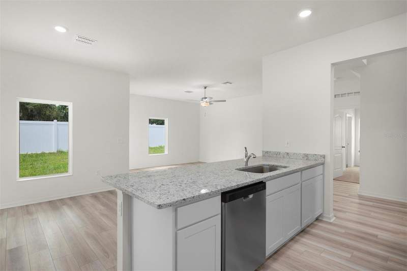 5 bedroom Single Family Residence at 13376 Tula Loop, Tula Parc, Astatula — photo 4