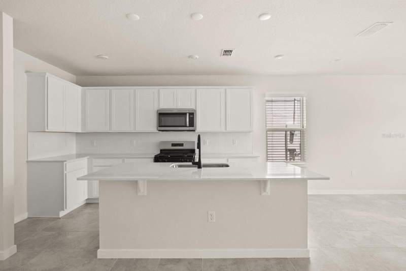 3 bedroom Single Family Residence at 4066 Feather Tree Drive, Winding Mdws, Apopka — photo 3