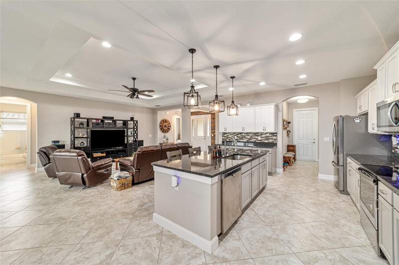 4 bedroom Single Family Residence at 1983 NW 79th Loop, Irish Acres, Ocala — photo 4