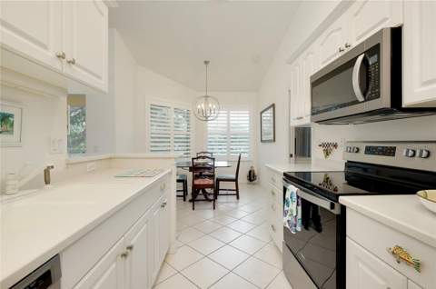 703 Casa Del Lago Way #703, Venice FL - photo 17 of 52