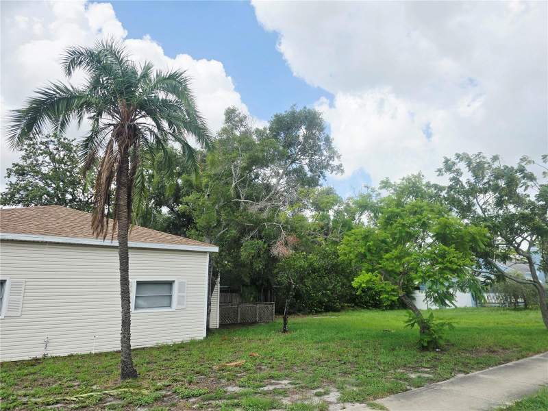2 bedroom Single Family Residence at 205 N Missouri Avenue, Country Club Add, Clearwater — photo 3