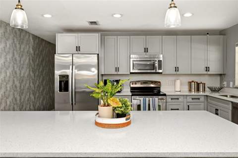 6349 Marlberry Drive, Orlando FL - photo 6 of 44