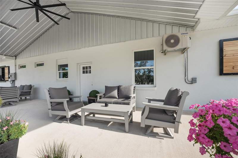 6 bedroom Farm at 663 NW 80th Avenue, Ocala, Ocala — photo 5