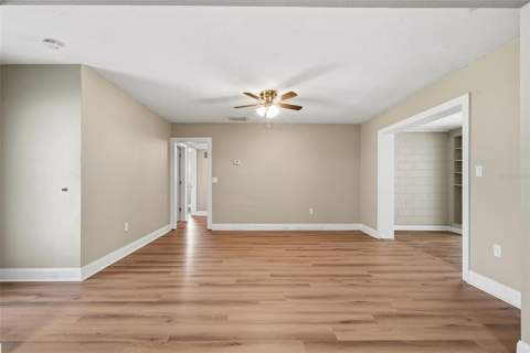 4302 Meadowbrook Avenue, Orlando FL - photo 12 of 36
