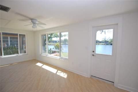 4136 Stratford Drive, New Port Richey FL - photo 17 of 24