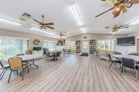 2575 Pine Ridge Way #E1, Palm Harbor FL - photo 19 of 27