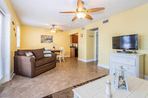 5215 Coquina Key Drive #B, St Petersburg FL - photo 23 of 32