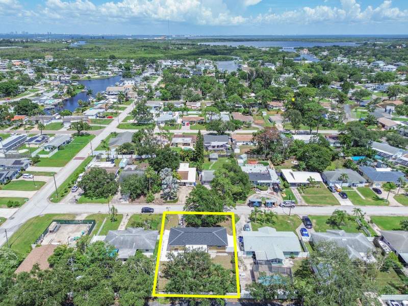 3 bedroom Single Family Residence at 9046 3RD STREET, SUN-LIT SHORES, ST PETERSBURG — photo 3