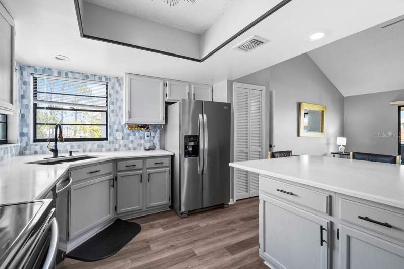2 bedroom Condominium at 609 Lively Drive #B, Golf Villas Of Sun City Center, Sun City Center — photo 5