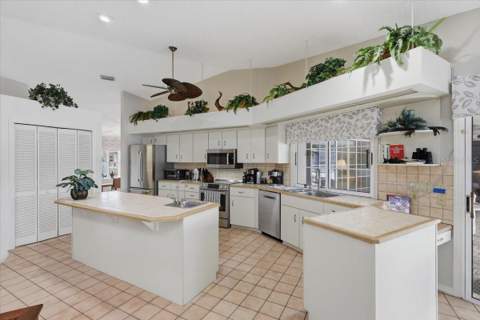 5 Cherrytree Court, Palm Coast FL - photo 9 of 54