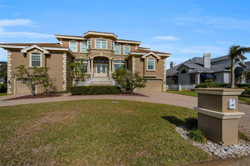 6 bedroom Single Family Residence at 119 8th Street, Tierra Verde Unit 1 1st Rep, Tierra Verde — photo 3