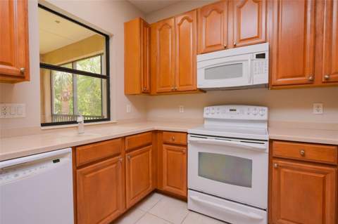 4015 Overture Circle #314, Bradenton FL - photo 24 of 57