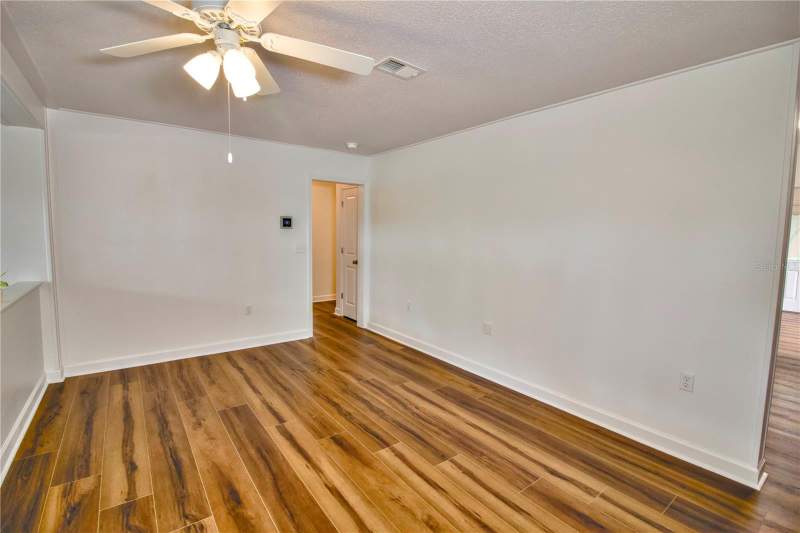 5 bedroom Single Family Residence at 1114 Oak Drive, Leesburg Whispering Pines Annex, Leesburg — photo 5