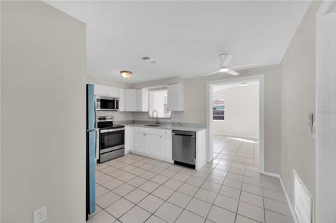 6318 Baldwyn Avenue, New Port Richey FL - photo 12 of 33