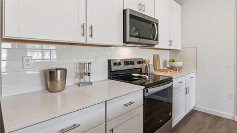 2512 Kinsale Lane, Ormond Beach FL - photo 8 of 19