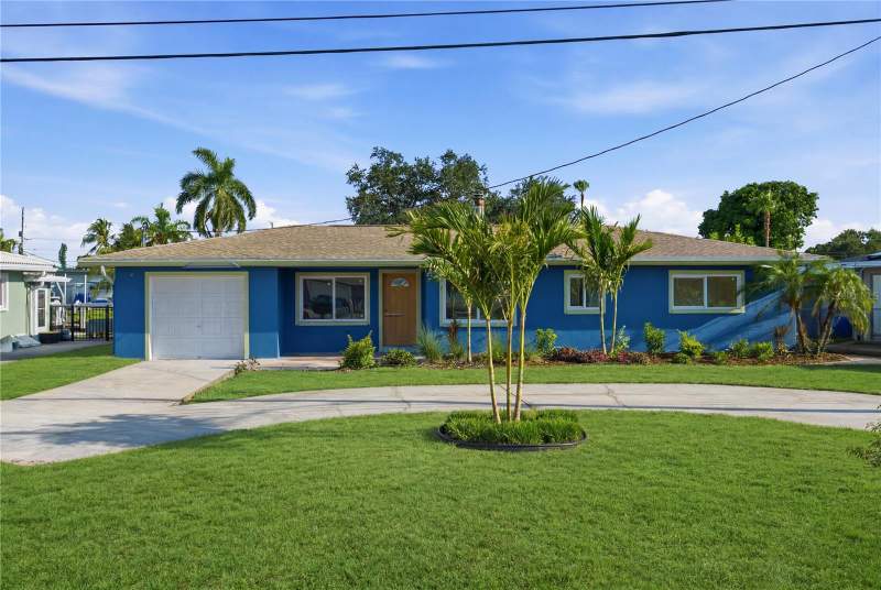 9460 TREASURE LANE home for sale in Sun Plaza Isles