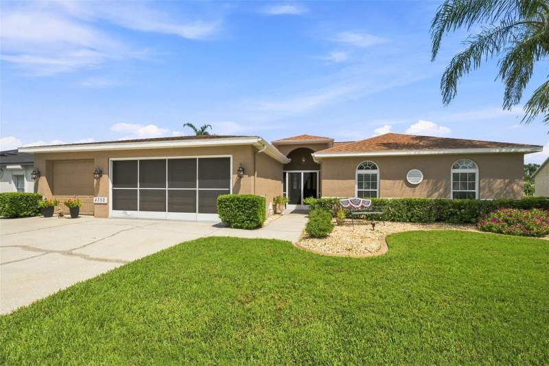 3 bedroom Single Family Residence at 4352 Olin Street, Millpond Estates, New Port Richey — photo 2
