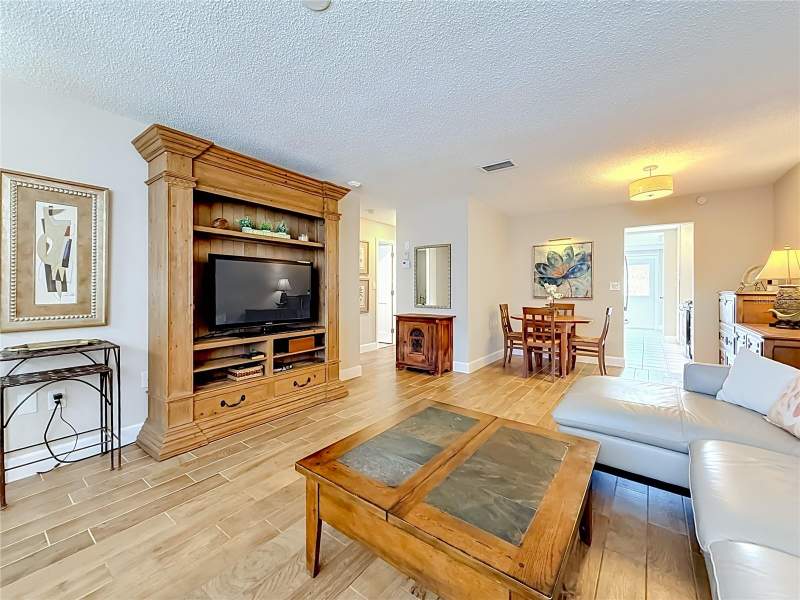 2 bedroom Condominium at 5925 Shore Boulevard #107, Town Shores Of Gulfport, Gulfport — photo 3