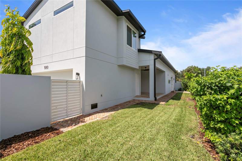 4 bedroom Single Family Residence at 300 43rd Avenue, Laughners Sub, St Petersburg — photo 4